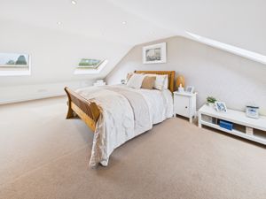 MASTER BEDROOM- click for photo gallery